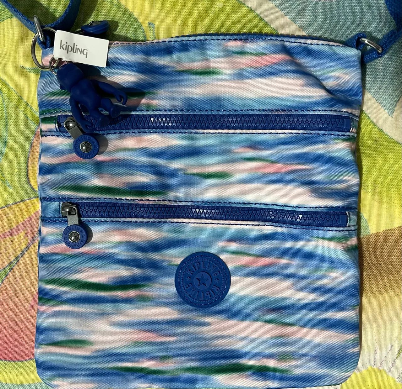 Bolsa Kipling nova com chaveiro