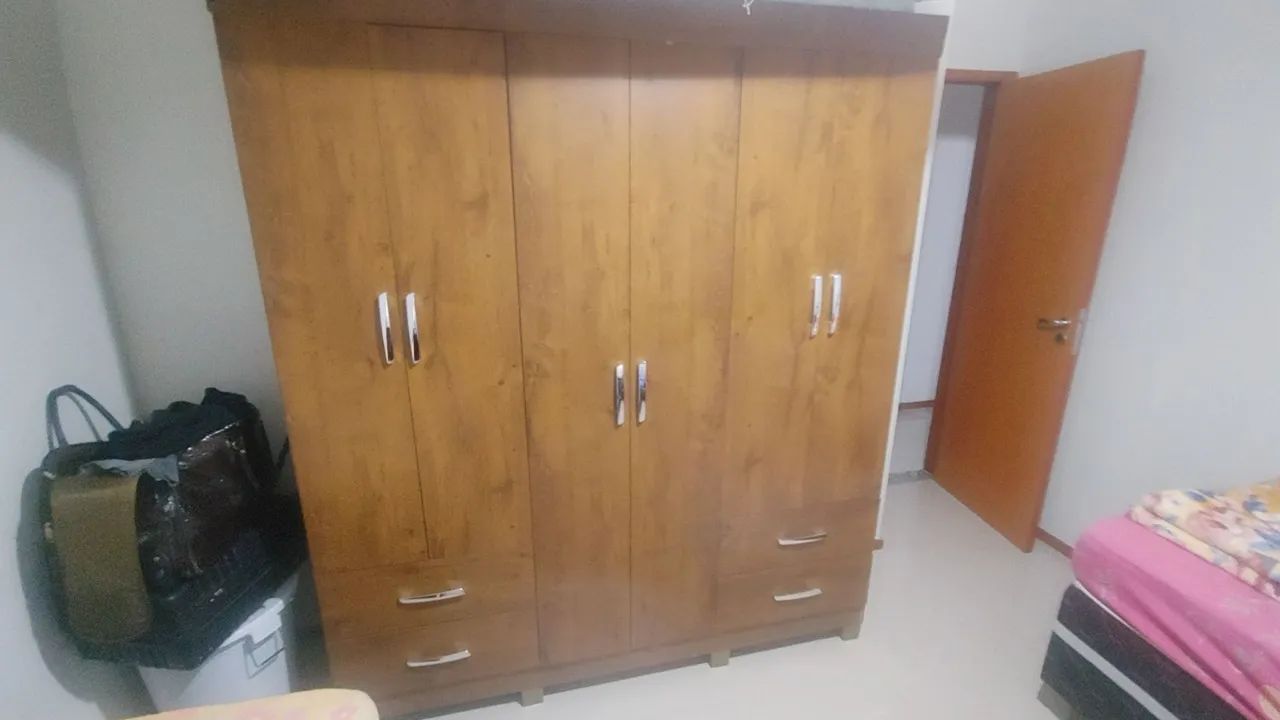 Guarda Roupa 6 portas
