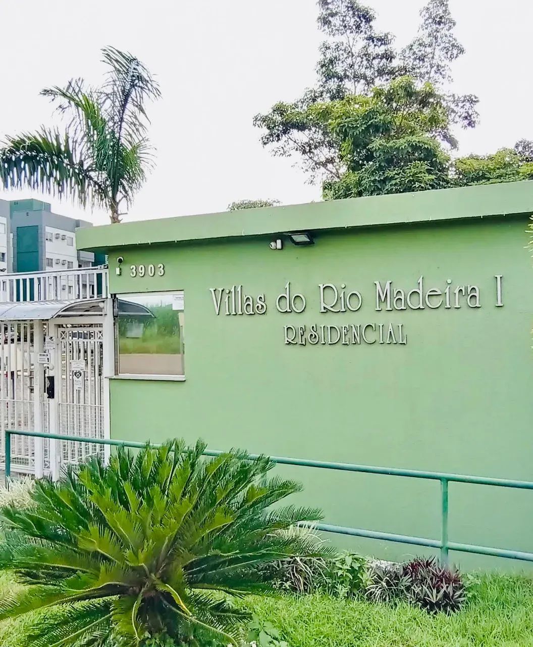 Condomínio Villas do Madeira I no 4° andar apto a Financiar