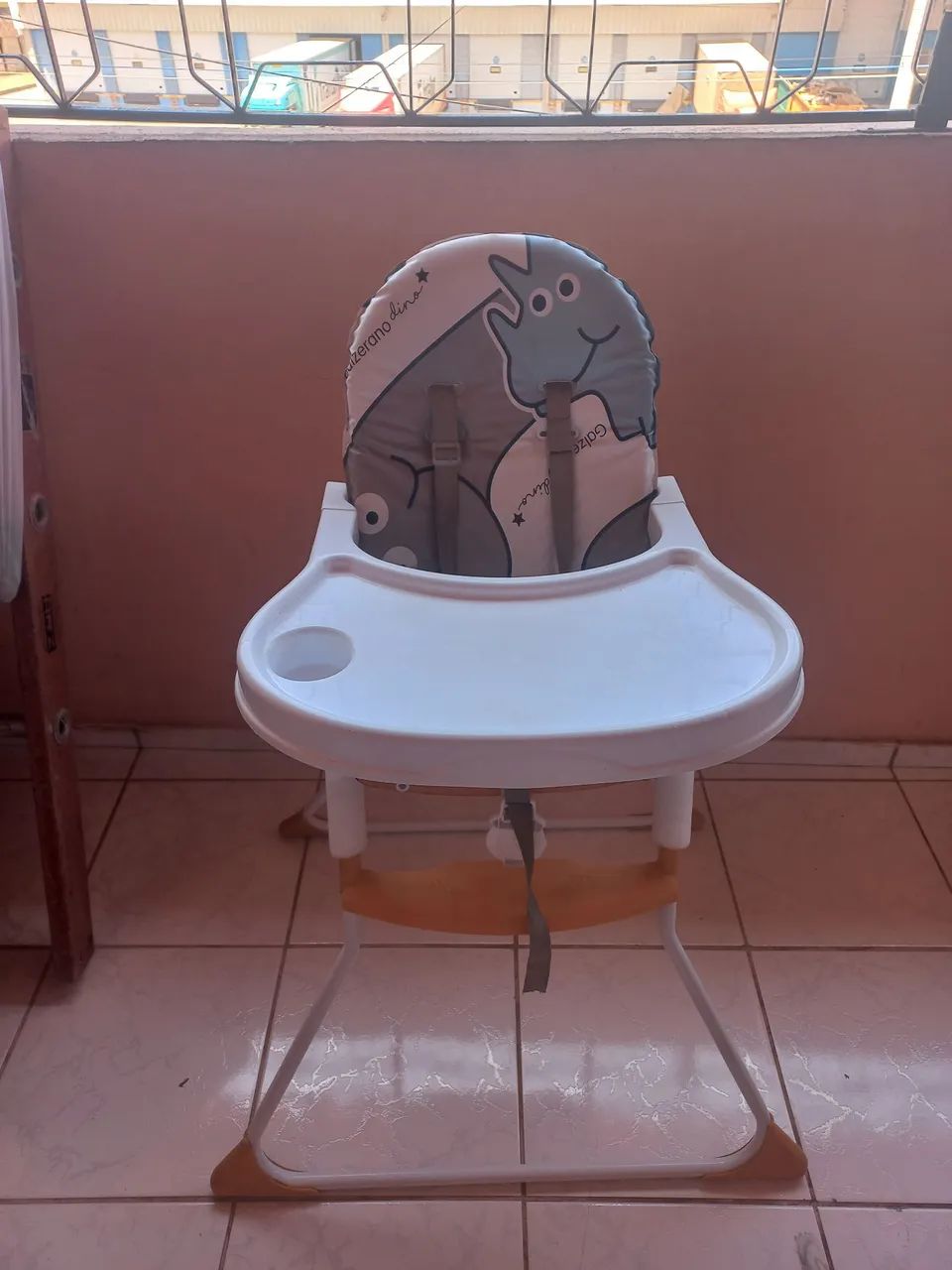 Cadeira de alimentação 