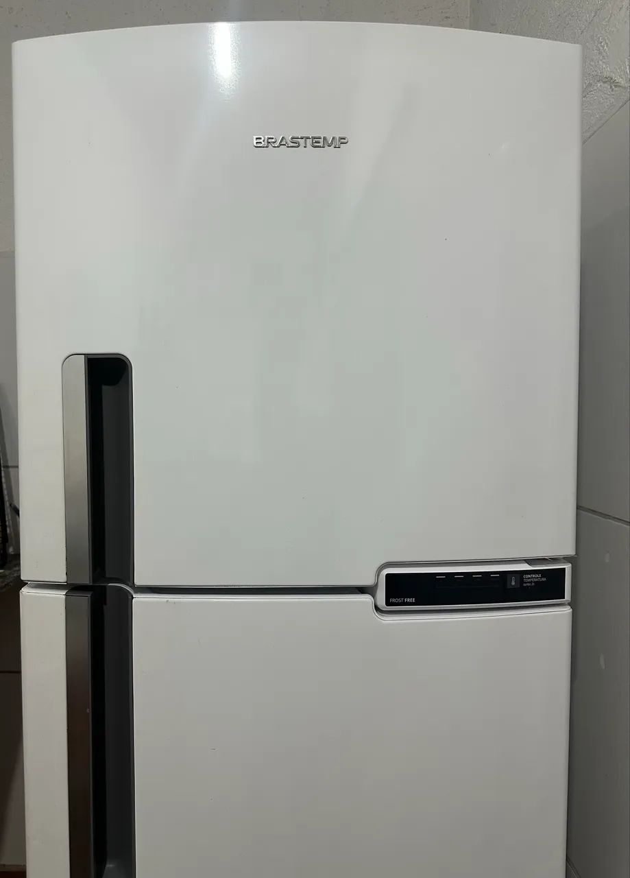 Geladeira Frost Free - 375l - 127V