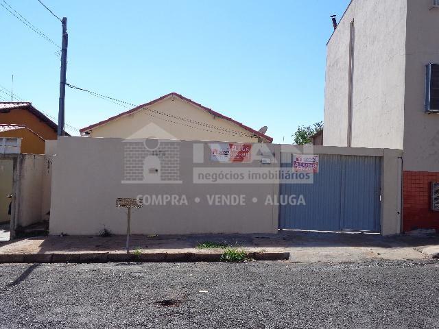 Casa para alugar com 2 dormitórios em Osvaldo rezende, Uberlândia cod:594659