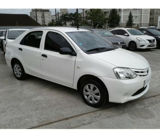 Toyota Etios Sedan 1.5 sem A/C - Foto 15