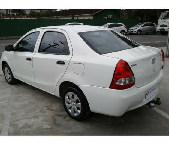 Toyota Etios Sedan 1.5 sem A/C - Foto 3