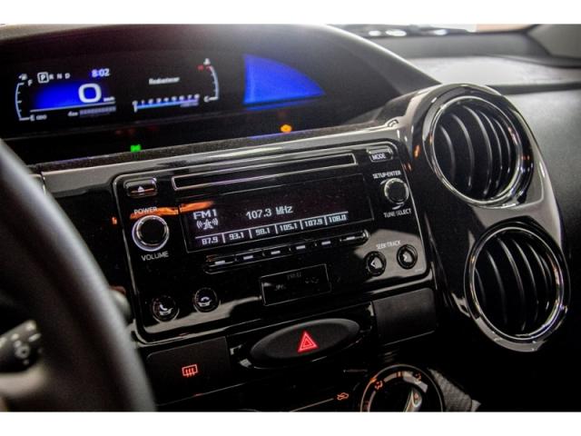 TOYOTA ETIOS 1.5 X PLUS 16V FLEX 4P 2019 - Foto 11