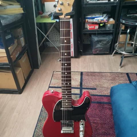 Fender American Standard Telecaster Crimson Red Transparent com Case - Foto 2