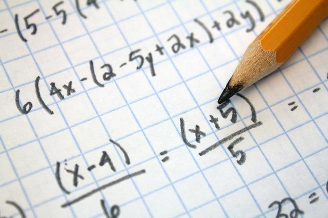 Curso Matemática Vestibular E Enem 25 Dvds - Foto 4