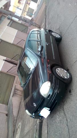 Clio 1.0 - Foto 4