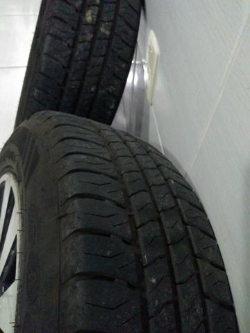Dois pneus 14 175/70 - Foto 2