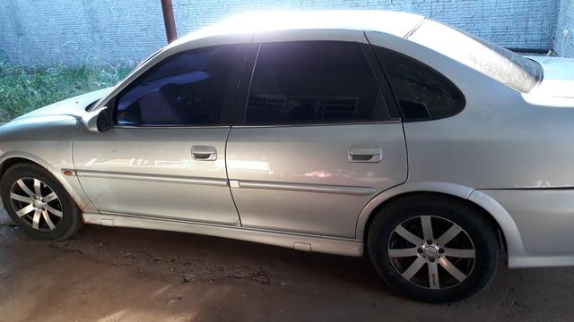 Vendo ou troco Vectra 2000 2.2 gls - Foto 4
