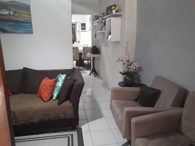 Casa Próximo à Av. 04 - 2 quartos - No Centro comercial do Alecrim