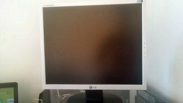 Monitor Lcd LG Flatron L1752S-SF 17" - Foto 2