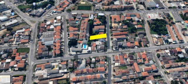 Terreno 780 m2 e sobrado 240m2 - Capão Raso - 1 quadra Av Brasilia - Foto 4