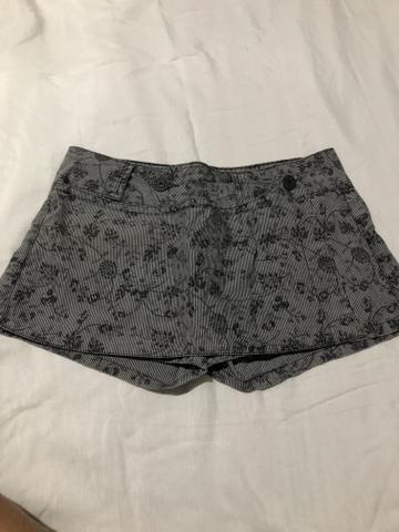 Short saia