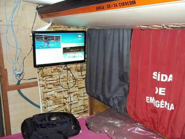 MOTORHOME. venda ou troca por veiculo, imovel ou motos de alta cilindradas - Foto 2