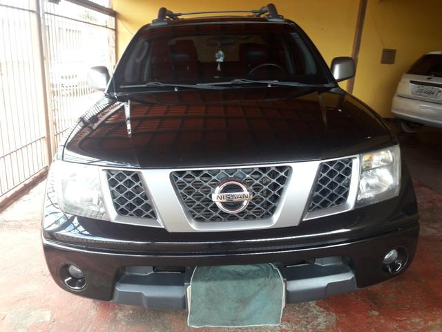 Frontier 2012/2013 4×2 - Foto 2