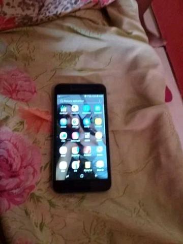 Vendo j2 16g com capinha e já com película ,fone,carregador, documento