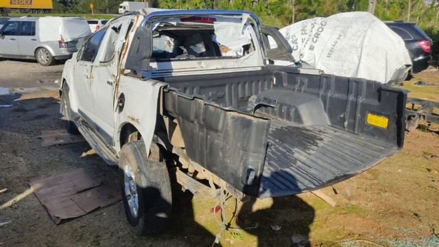 Sucata Chevrolet S10 2.4 Flex 2012 - Foto 2