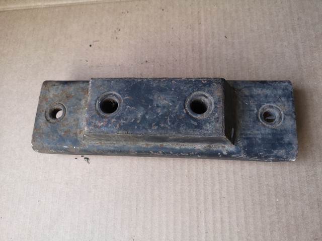 Suporte do Coxim do Motor Chevrolet C-60 (dianteiro)