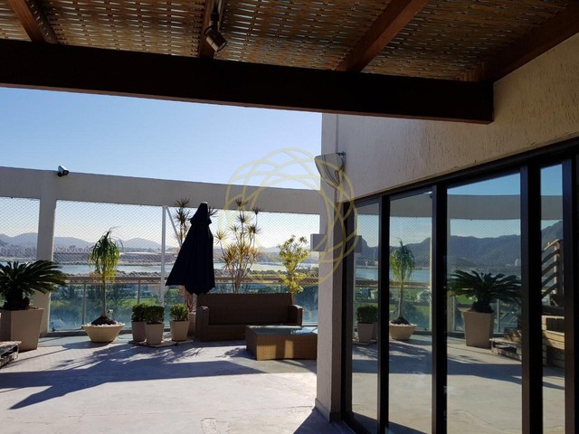 Cobertura Duplex Cond. Santa Mônica Jardins (Barra da Tijuca) - 4 Suítes - 436m²