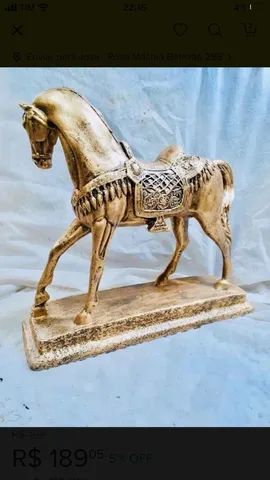 Estátua De Cavalo Escultura Em Resina Enfeite Dourado Grande - Foto 2