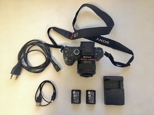 Sony A7RII Full Frame 42.4MP + Lente Sony FE 35mm f/2.8 Zeiss