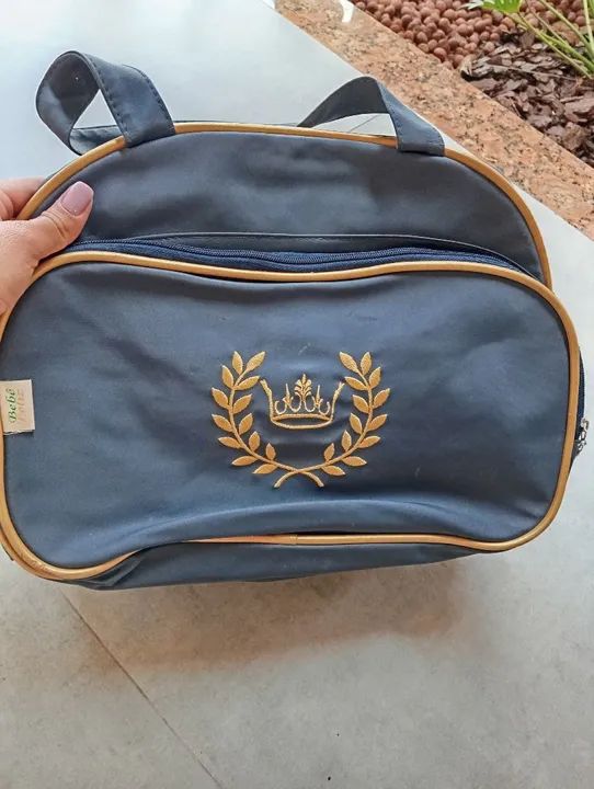 Bolsa maternidade azul com dourado 