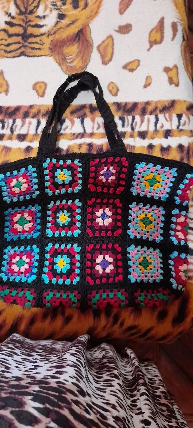 Vendo uma bolsa e uma saia de  crochr - Foto 2