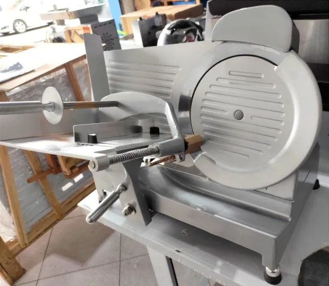 Equipamento Fatiador de Produtos Frios 275mm IFM  - Foto 2