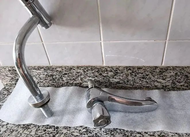 3 torneiras de banheiro (Deca/esteves/S/M) metal - Foto 4