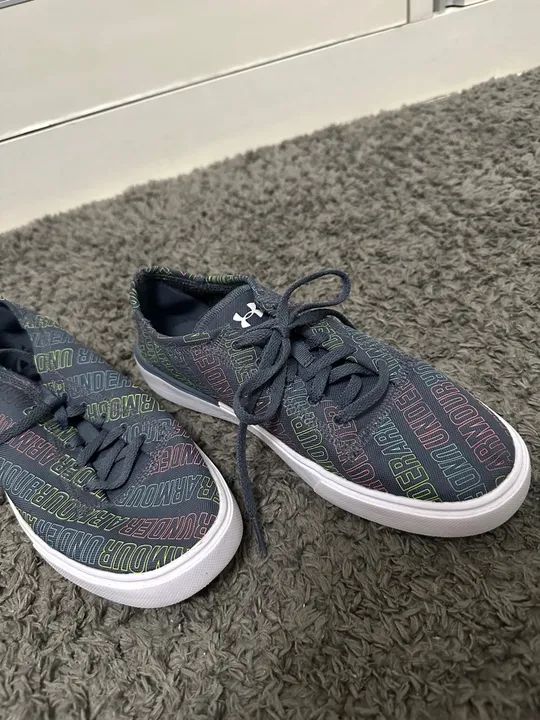 Tênis da UNDER ARMOUR