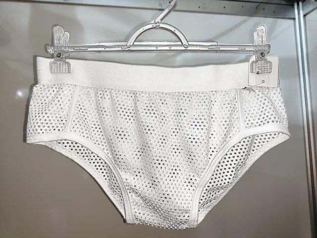 Cueca Branca Furadinha Tam: Único
