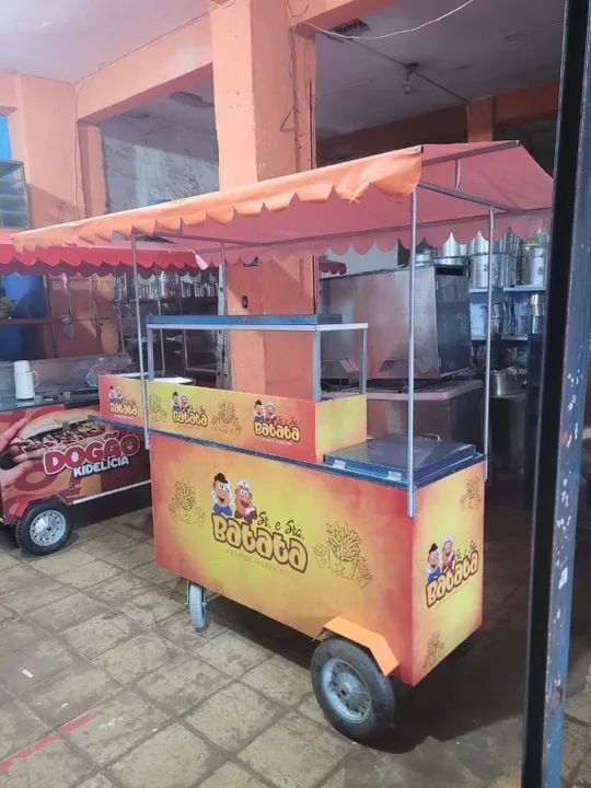 Vendo carrinho novo para preparo de lanches.