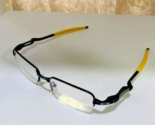 Óculos Oakley Vilão w5