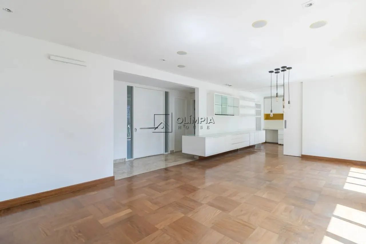 Locação Apartamento 3 Dormitórios - 158 m² Pompéia - Foto 2