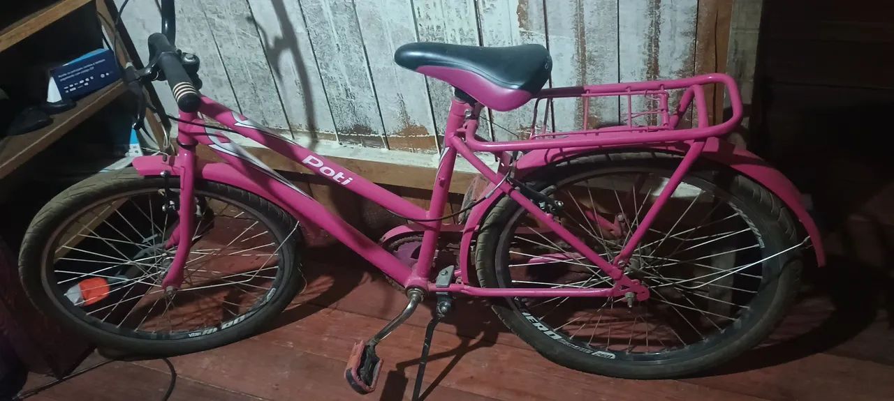 Vendo uma poti media em bom estado