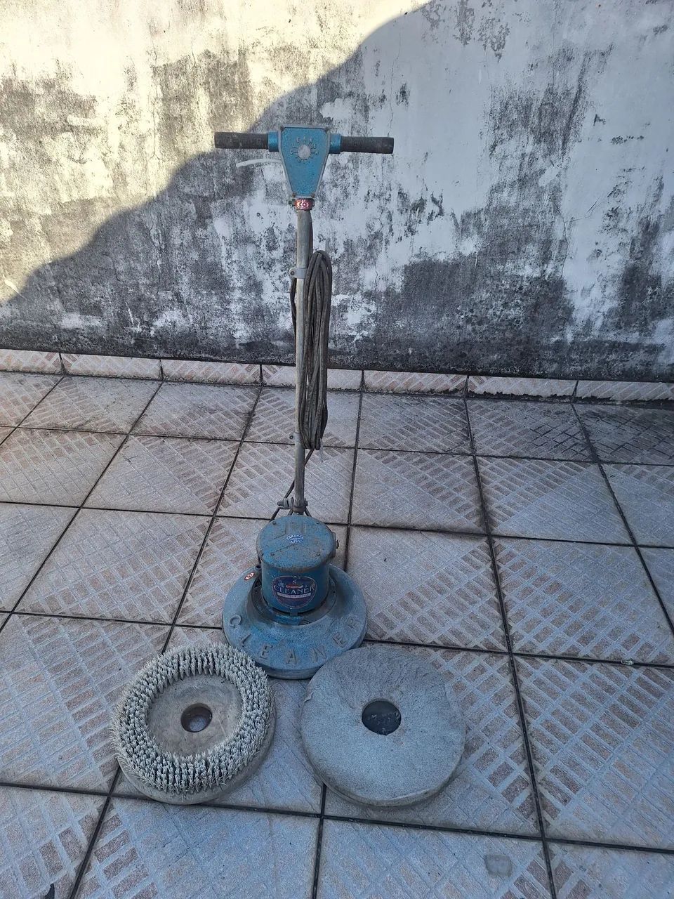 Enceradeira industrial Cleaner CL350 110v com 2 escovas