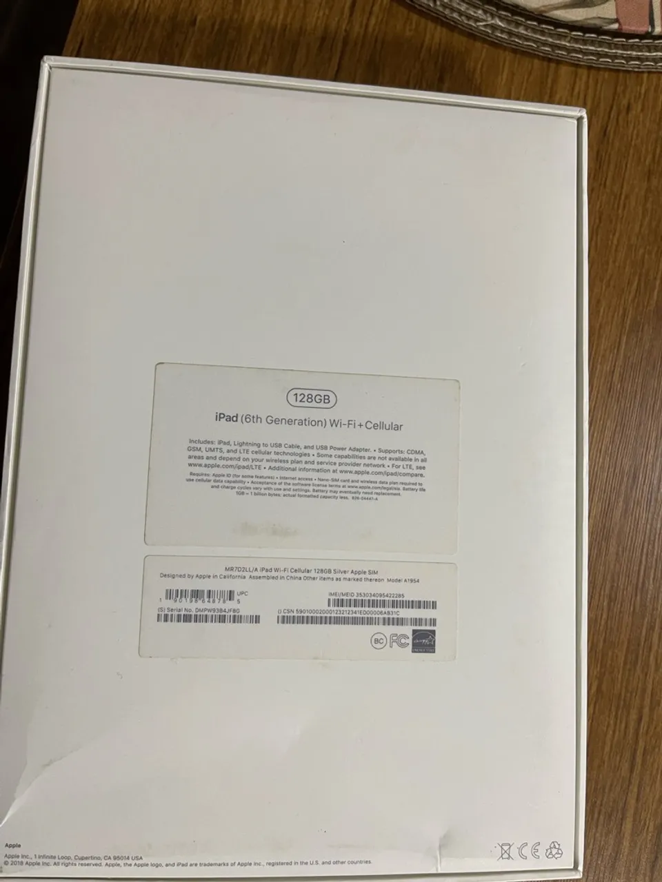 iPad 6ª Geração Wi-Fi + Celular 128GB Silver
