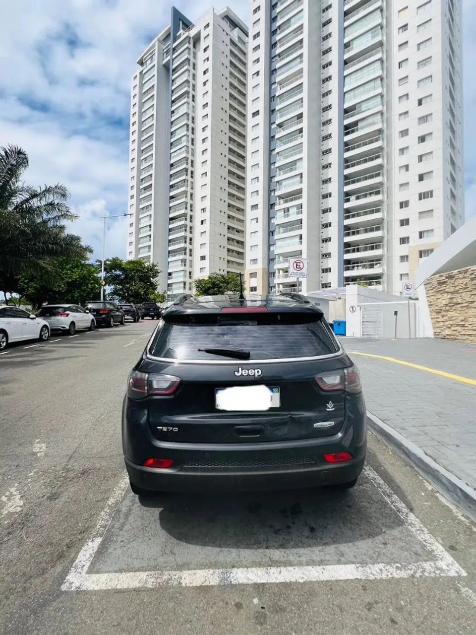 Carro único dono , com uma mossa na tampa traseira interesse ligar ou zap *  - Foto 3
