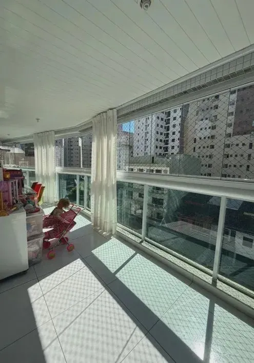 Apartamento a venda na Praia da Costa. .