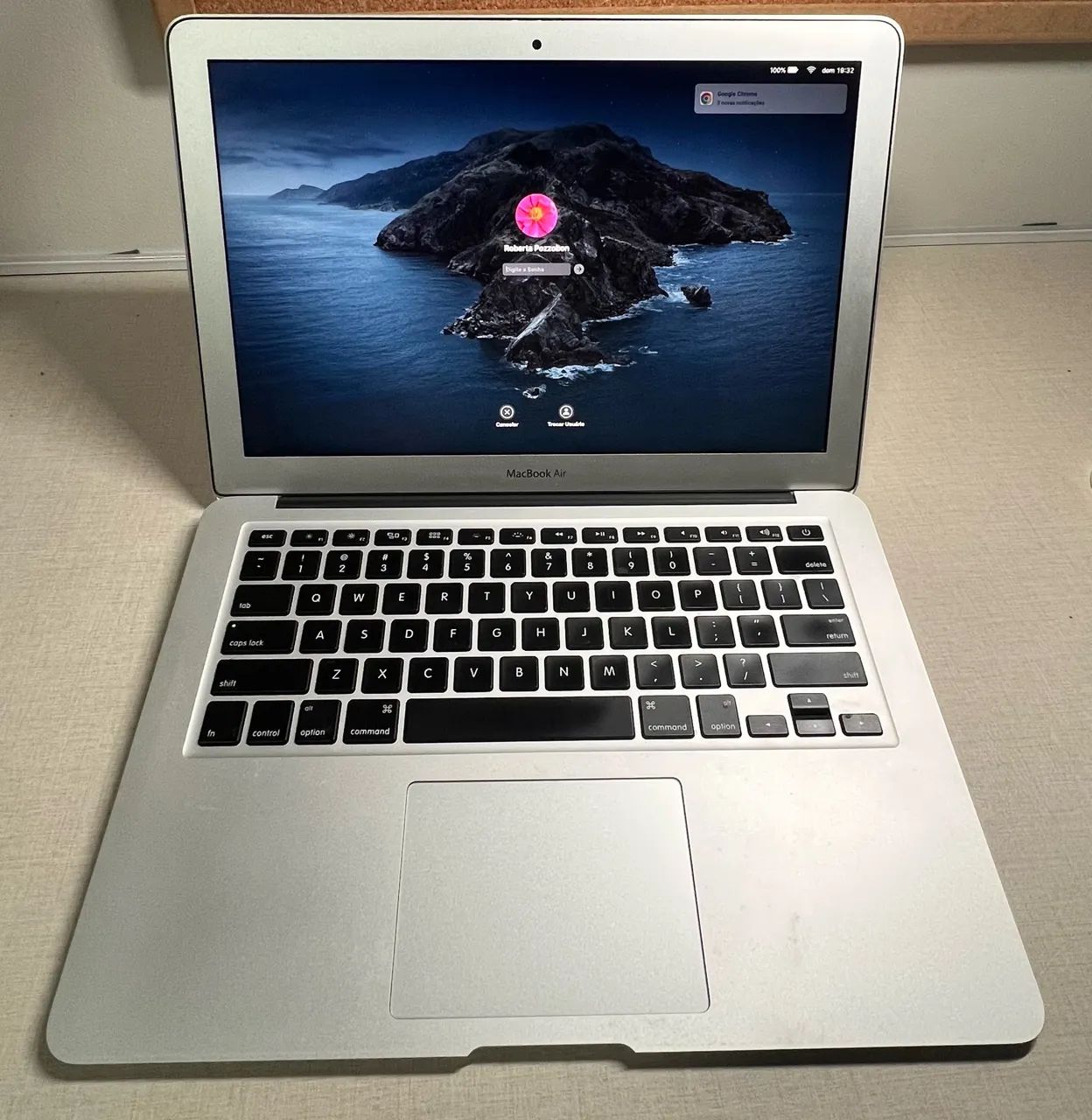MacBook Air 13, Intel I5, 4Gb, 256 Gb Computadores e Desktops