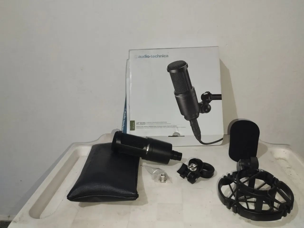 Microfone Condensador Profissional AT2020 Audiotechnica  - Foto 2