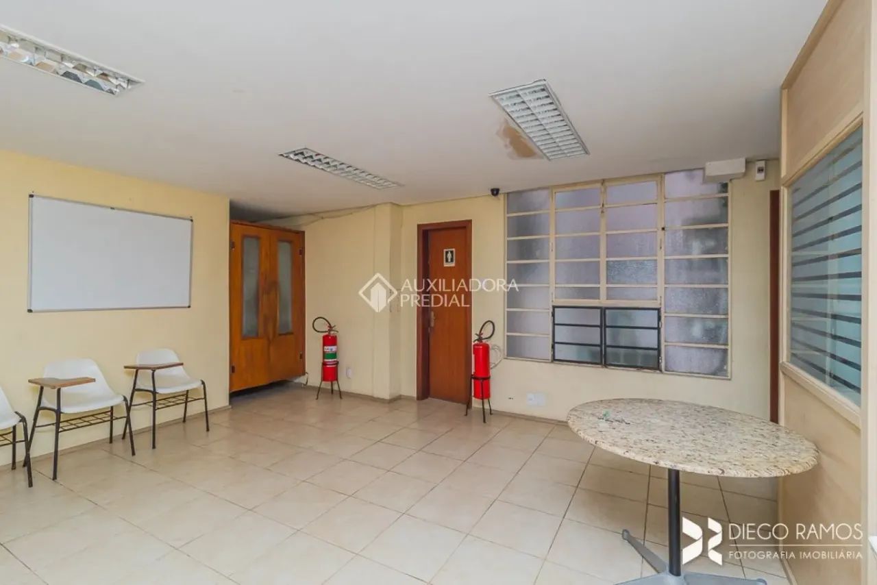 EXCELENTE SALA COMERCIAL NO CENTRO HISTÓRICO - Foto 8