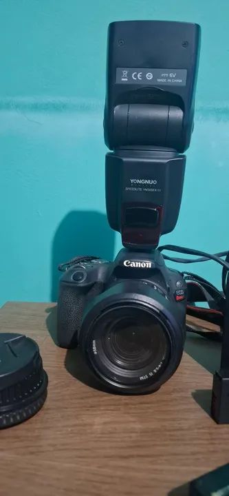 Câmera Canon DSLR com Flash e Acessórios - Foto 2