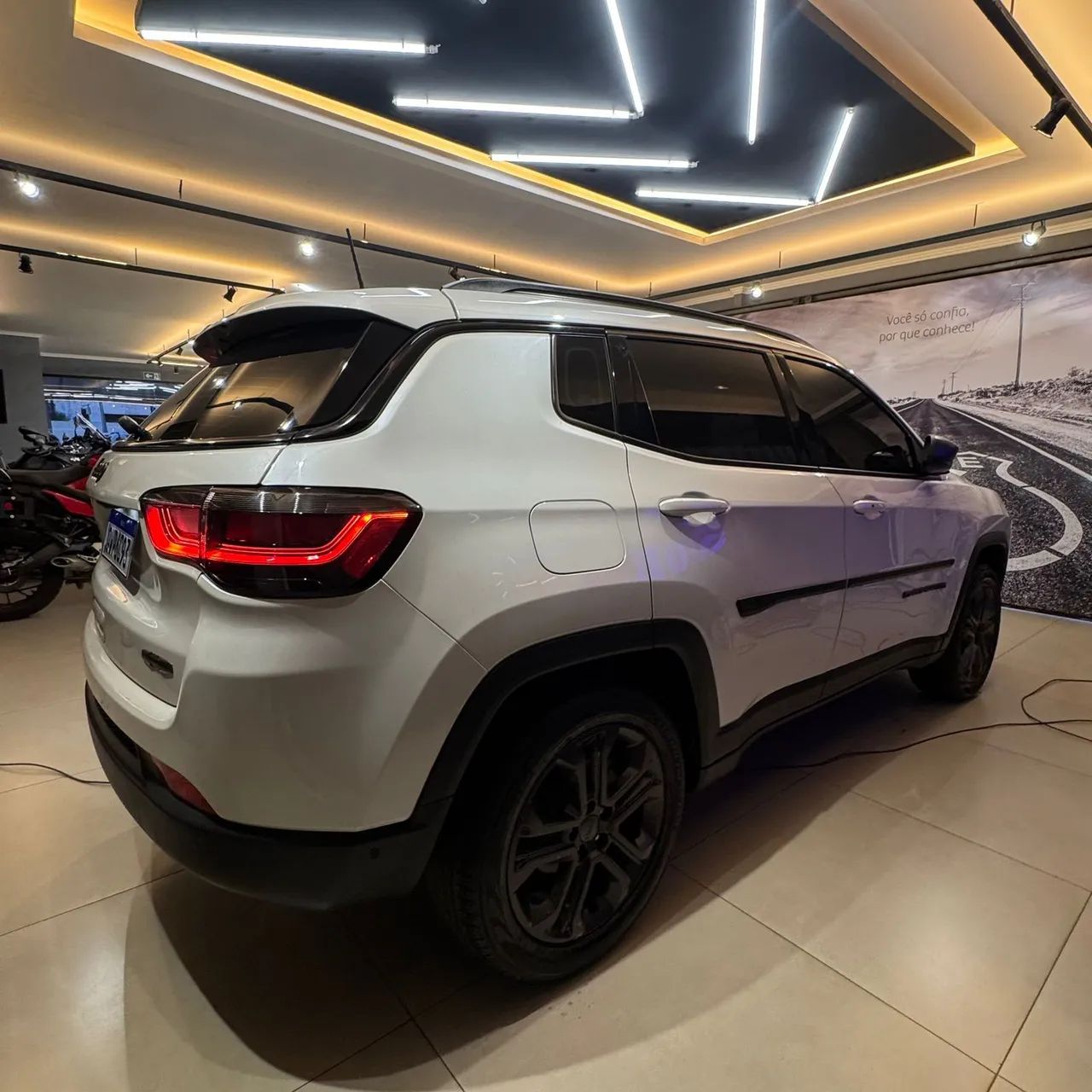 JEEP COMPASS LONGITUDE ED 70 ANOS 1.3 TB FLEX ANO 2021-2022 - Foto 5