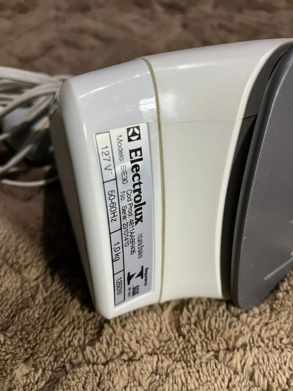 FERRO DE PASSAR ELETROLUX 110 V - Foto 4