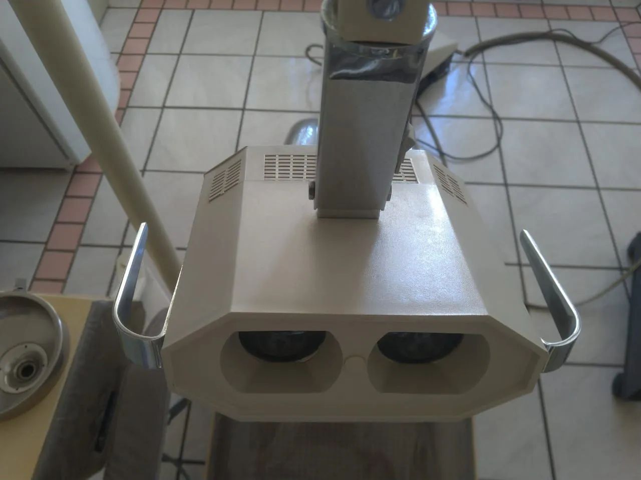 Cadeira Odontológica  - Foto 4