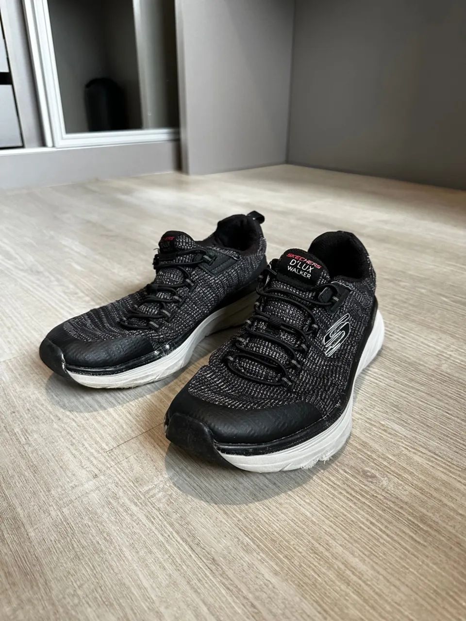 Tênis Skexhers Oxford D'lux Walker Pensive 