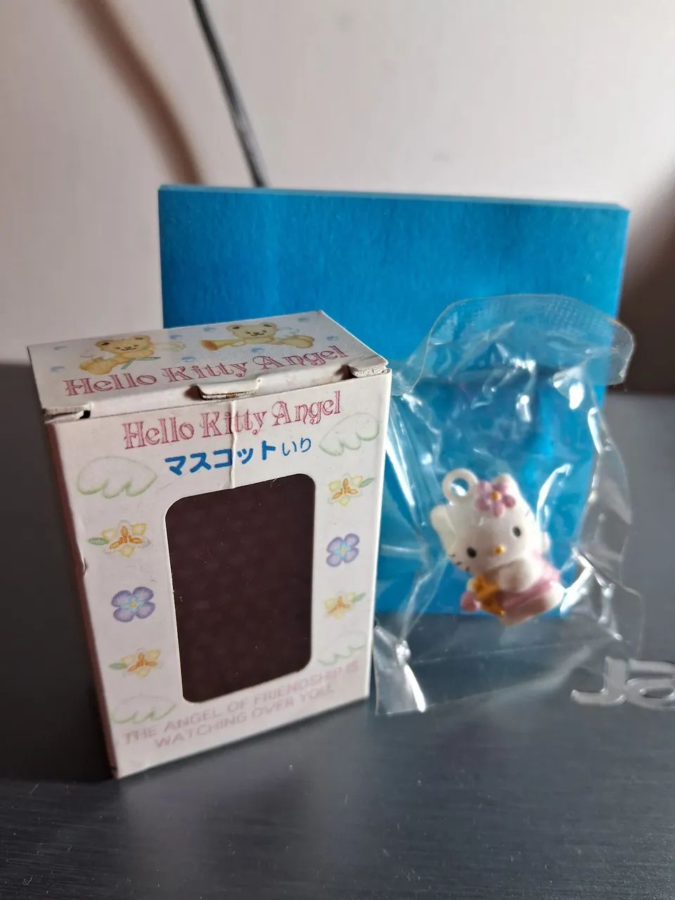 Miniatura Hello Kitty com Arco Raridade - Foto 3