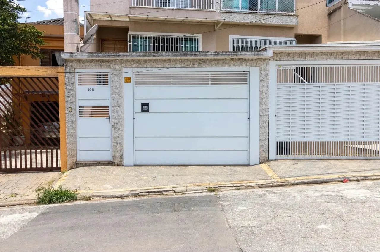 Sobrado para venda com 3 quartos, sendo 1 suíte, 164m²